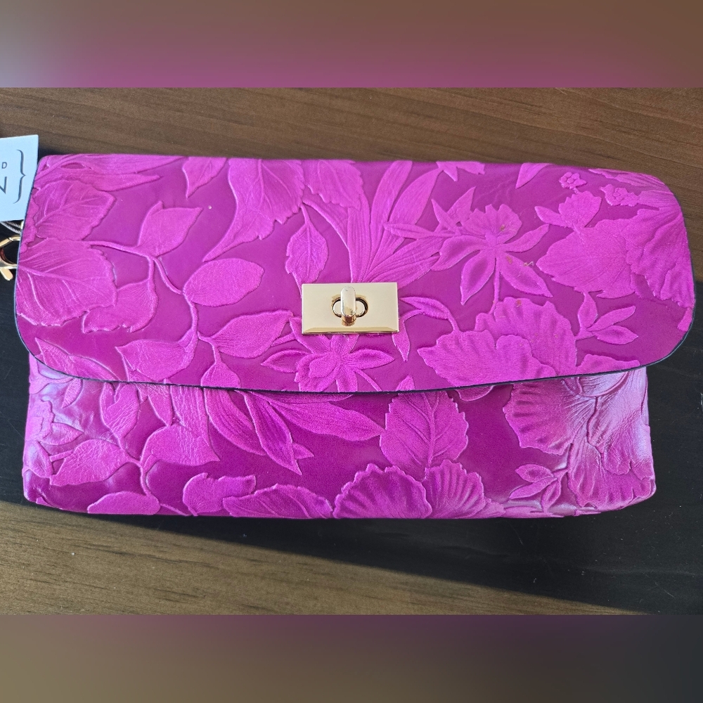 NWT Vegan Mellow World Pink Clutch Purse Wallet Wristlet Girly Floral Embossed